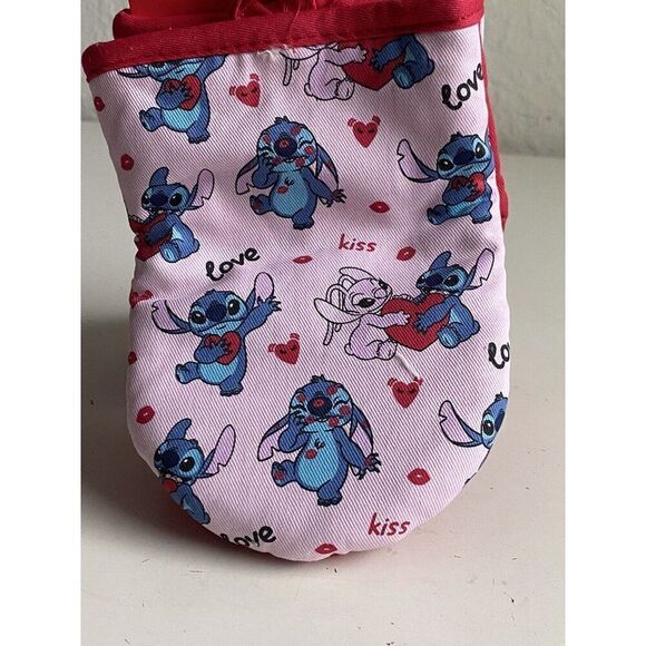 2 Pack Disney Stitch And Angel Valentine's Day Mini Oven Mitts Pink Love Kiss - Picture 8 of 14